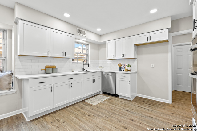 Listing photo id 8 for 371 Pike