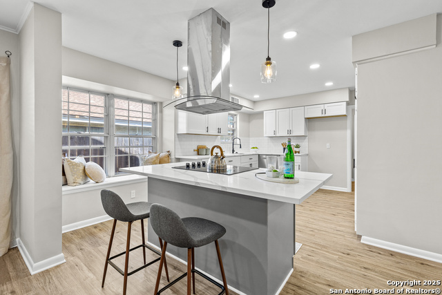 Listing photo id 7 for 371 Pike