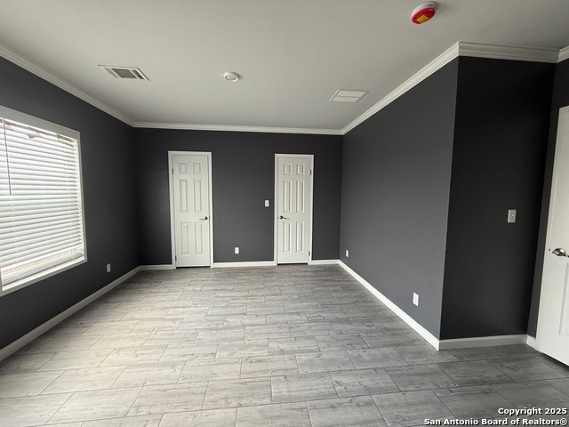 Listing photo id 12 for 211 Bianca  