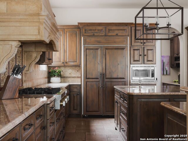 Image 14 of 39 For 810 Garraty Hill