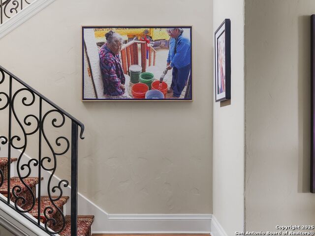Image 23 of 39 For 810 Garraty Hill