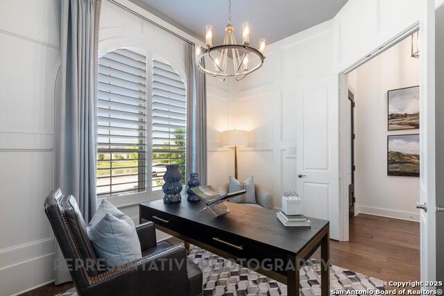 Listing photo id 11 for 406 Cleveland Way