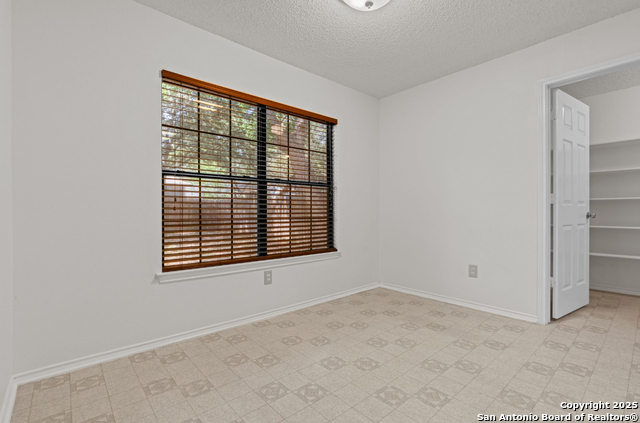 Image 9 of 24 For 8107 Stagwood Hl