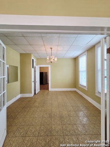 Image 17 of 34 For 238 Keller St