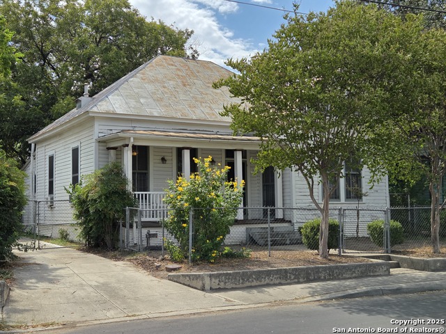 Image 3 of 34 For 238 Keller St