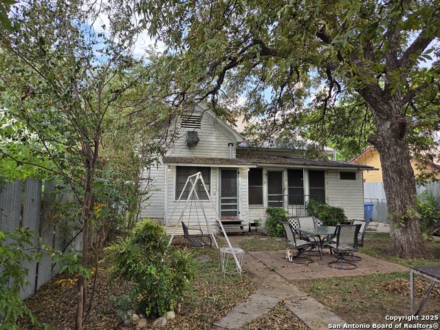 Image 30 of 34 For 238 Keller St