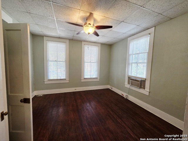 Image 9 of 34 For 238 Keller St