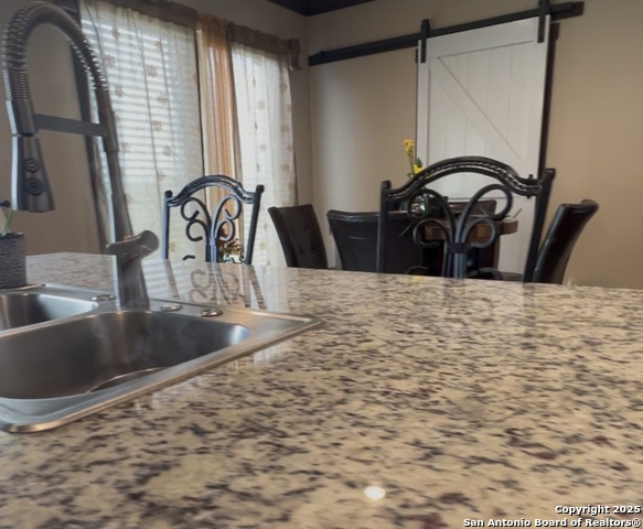 Image 12 of 27 For 165 Maravillas