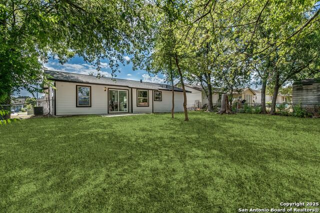 Image 20 of 21 For 4735 Guadalajara