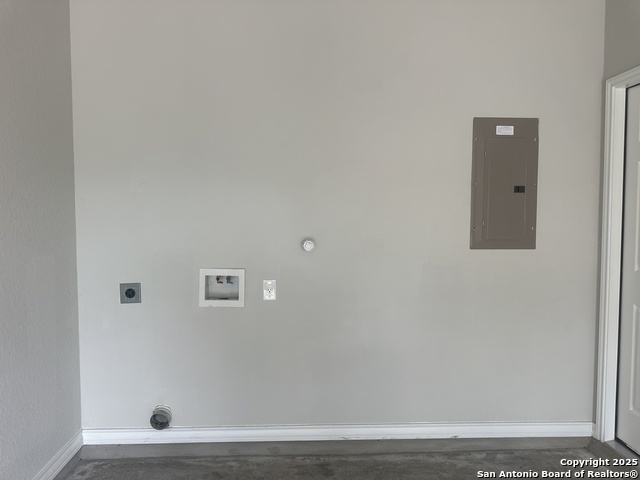 Image 23 of 25 For 16930 Spirit Brook  2