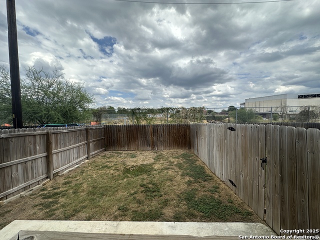 Image 24 of 25 For 16930 Spirit Brook  2