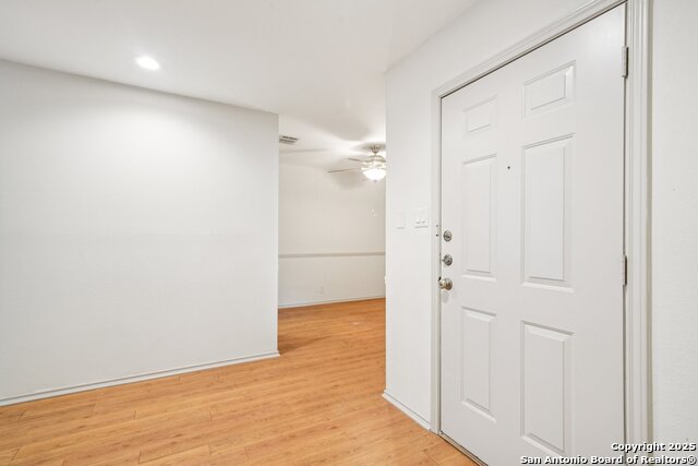 Image 12 of 22 For 7718 Dashwood