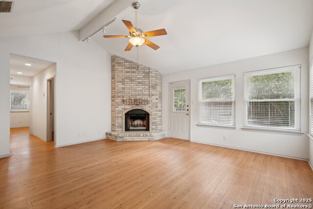 Image 4 of 22 For 7718 Dashwood