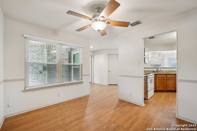 Image 6 of 22 For 7718 Dashwood