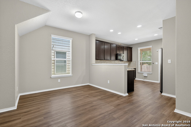 Image 10 of 28 For 474 Walnut Crest