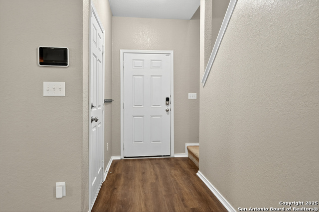 Image 2 of 28 For 474 Walnut Crest