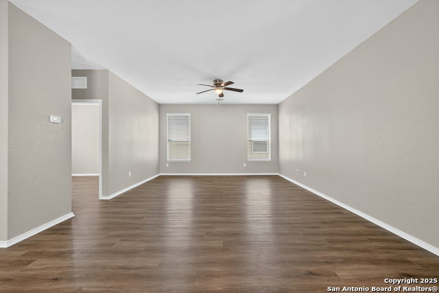 Image 4 of 28 For 474 Walnut Crest