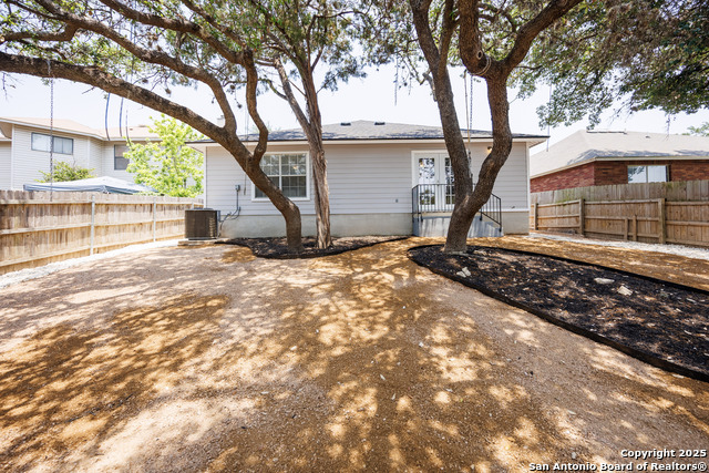 Listing photo id 23 for 10511 Stone Creek