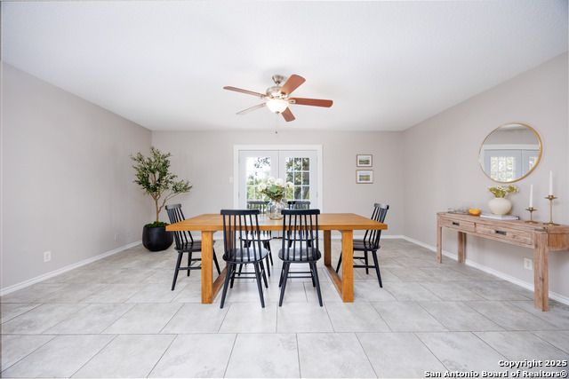 Listing photo id 6 for 10511 Stone Creek