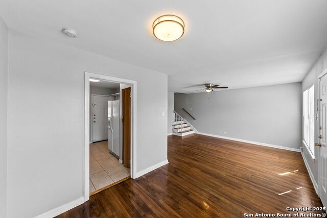 Image 11 of 27 For 241 Deerwood Dr