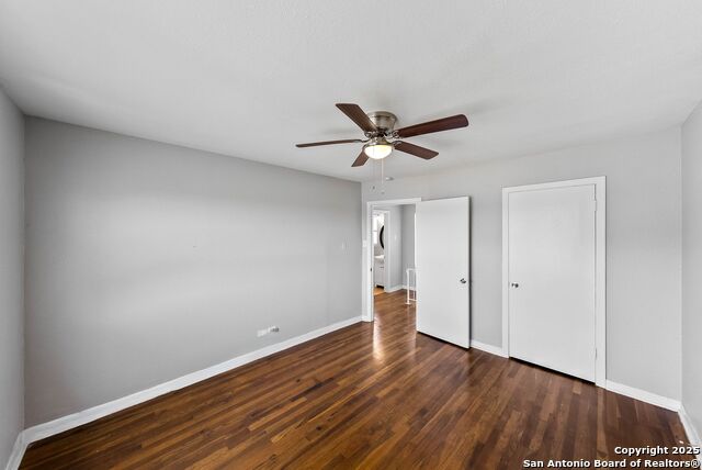 Image 16 of 27 For 241 Deerwood Dr