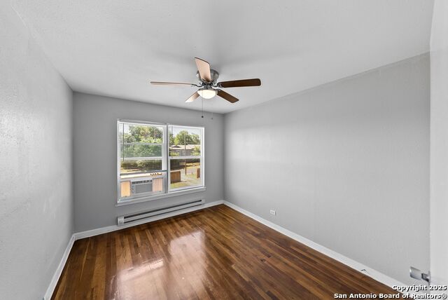 Image 18 of 27 For 241 Deerwood Dr