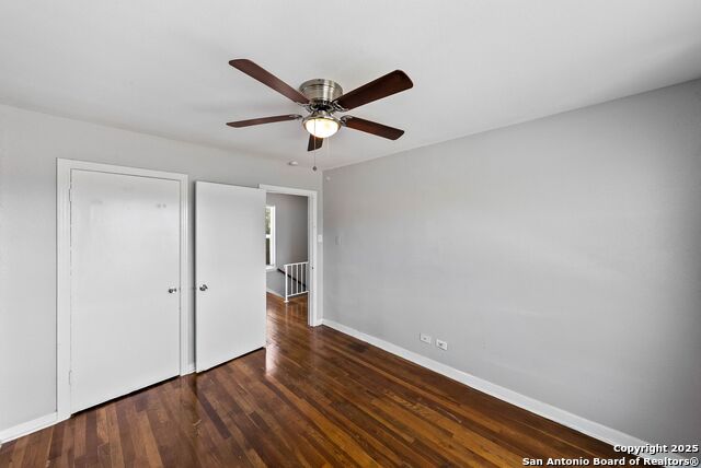 Image 19 of 27 For 241 Deerwood Dr