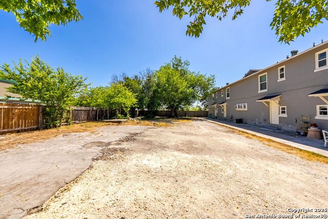 Image 23 of 27 For 241 Deerwood Dr