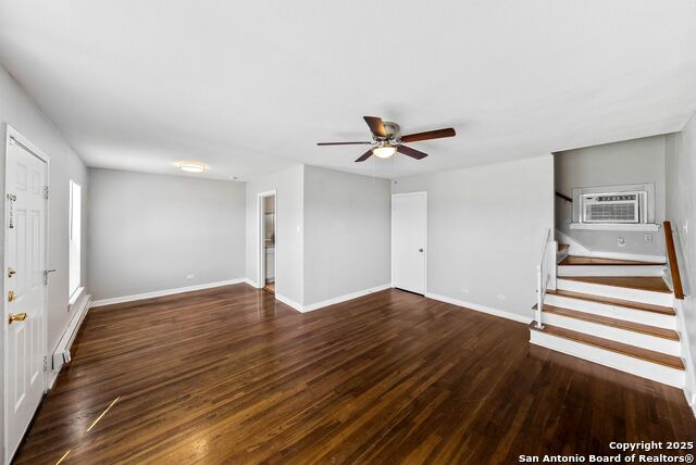 Image 8 of 27 For 241 Deerwood Dr