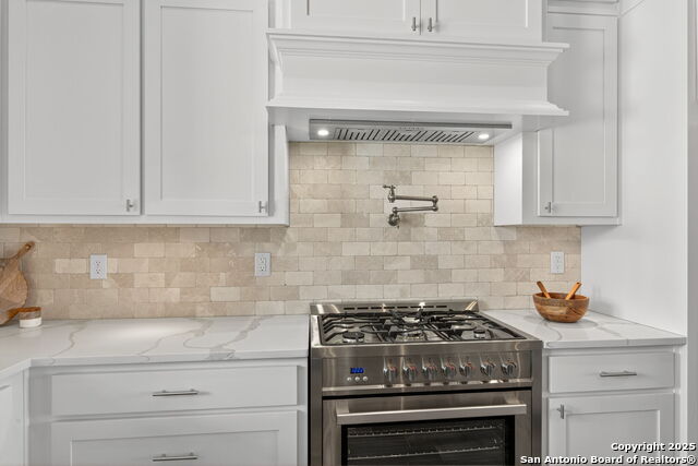 Listing photo id 9 for 169 Longwood