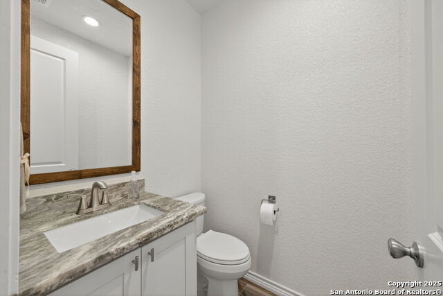 Listing photo id 14 for 169 Longwood