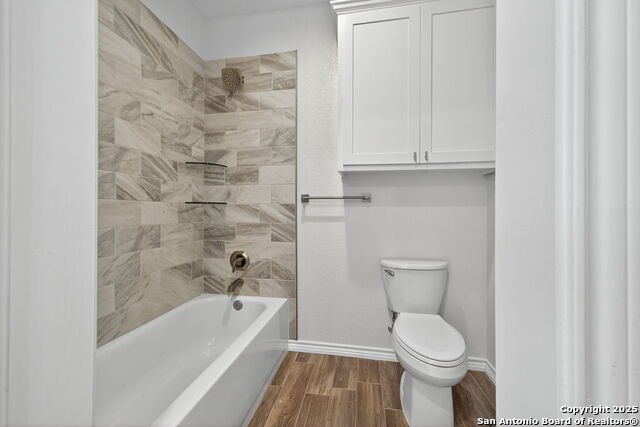 Listing photo id 29 for 169 Longwood