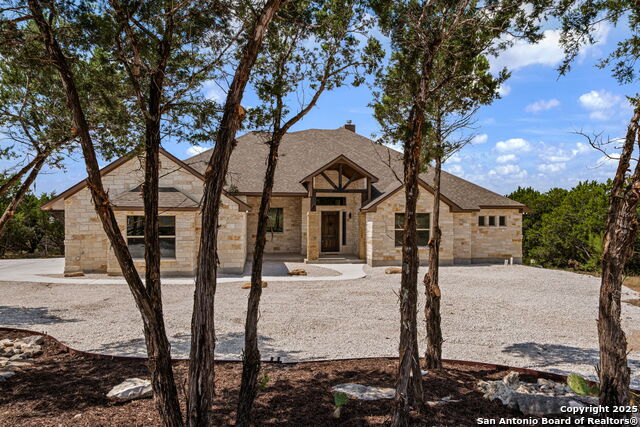 Listing photo id 41 for 169 Longwood