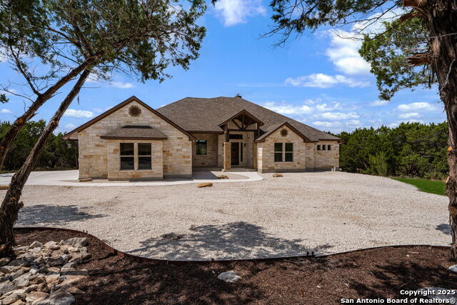 Listing photo id 42 for 169 Longwood