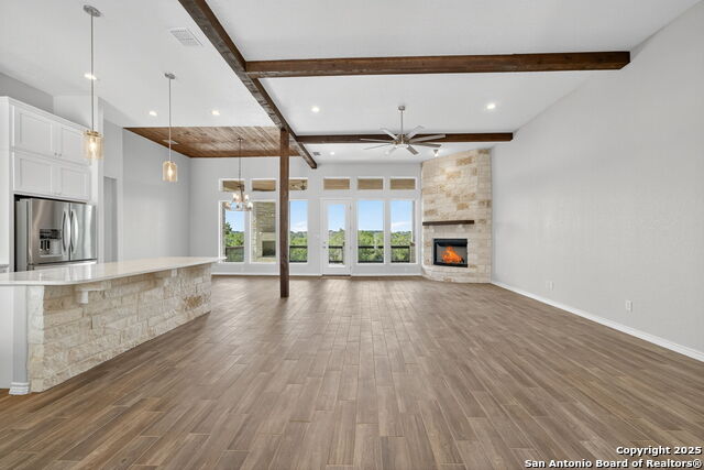 Listing photo id 3 for 169 Longwood