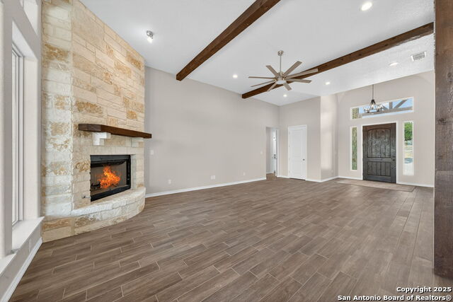 Listing photo id 4 for 169 Longwood