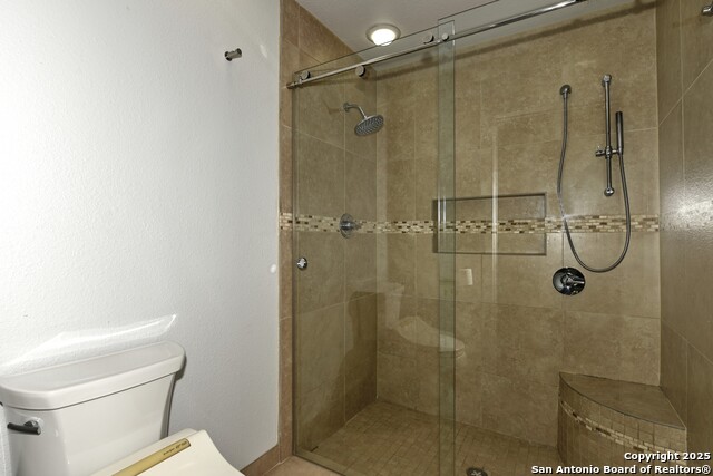 Image 10 of 47 For 17223 Old Lyme  2004