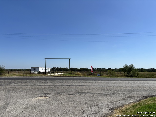 Details for 1205 Highway 173, Devine, TX 78016