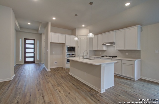 Image 3 of 4 For 2044 Stephanie Avenue