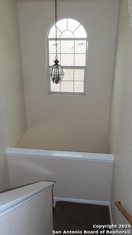 Listing photo id 9 for 6004 Grass Hill