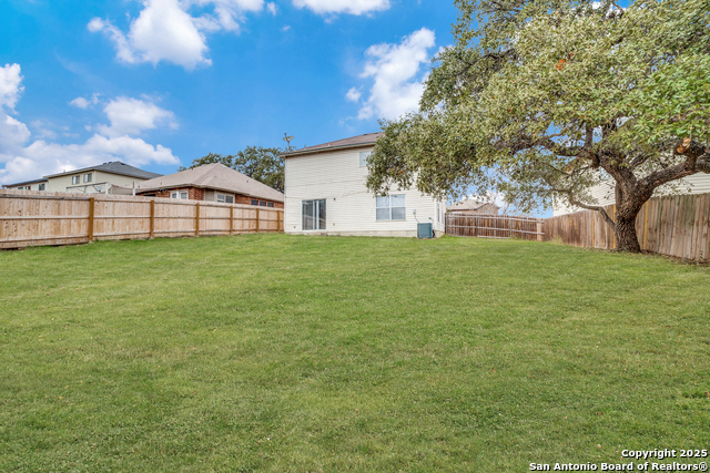 Listing photo id 19 for 4811 Joshua