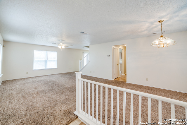 Listing photo id 3 for 4811 Joshua