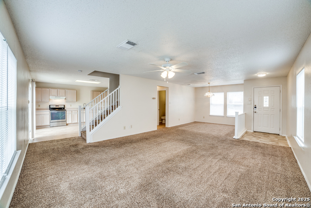 Listing photo id 4 for 4811 Joshua