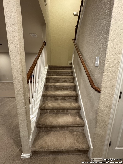 Image 10 of 43 For 556 Perch Mdw