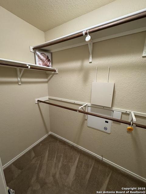 Image 18 of 43 For 556 Perch Mdw