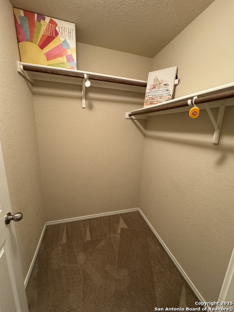 Image 26 of 43 For 556 Perch Mdw