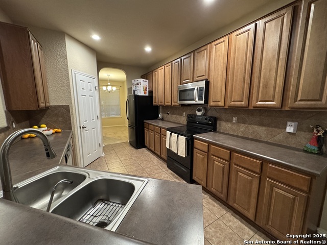 Image 3 of 43 For 556 Perch Mdw