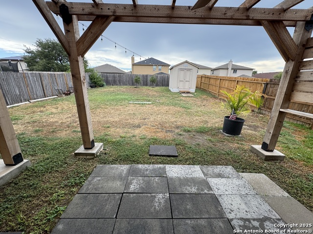 Image 35 of 43 For 556 Perch Mdw