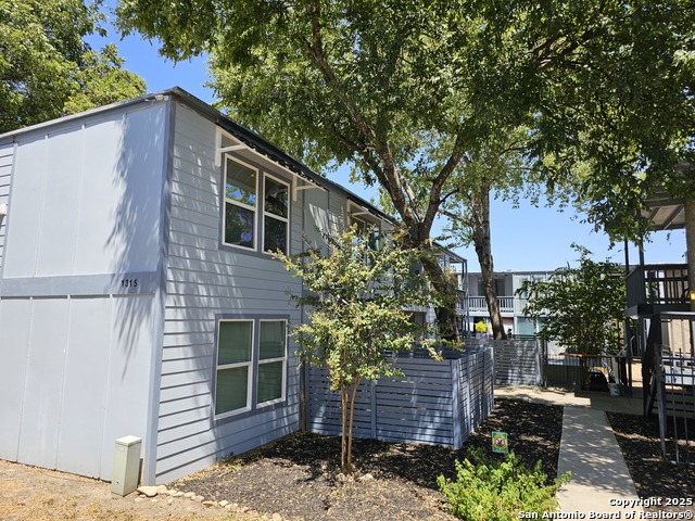 Details for 1305 Mulberry Ave  19, San Antonio, TX 78209