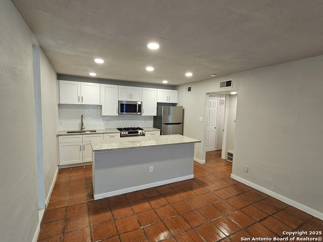 Image 10 of 11 For 1305 Mulberry Ave  19
